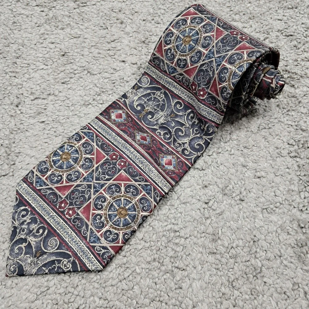 Van Heusen 417 Mens Silk Tie Navy Blue Burgundy Gold Geometric Scroll RN13388